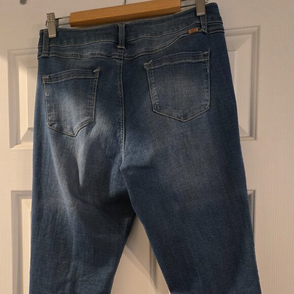 1822 Jeans - Skinny Crop/Capri - Size 10 - EUC - Picture 4 of 5